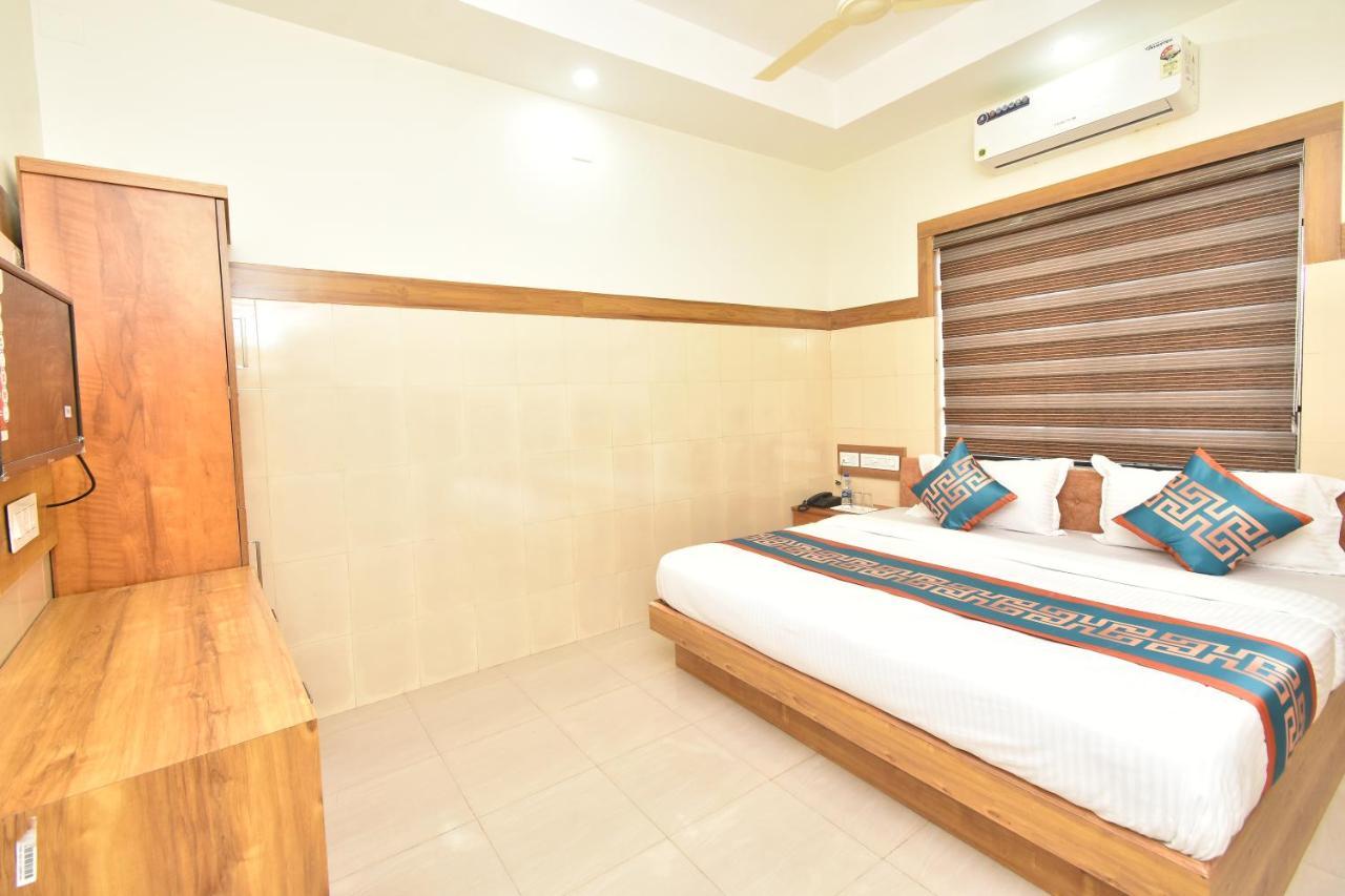 Hotel Kannur Capital Caltex Extérieur photo